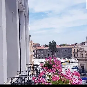 Oda ve Kahvaltı Fera O' Luni